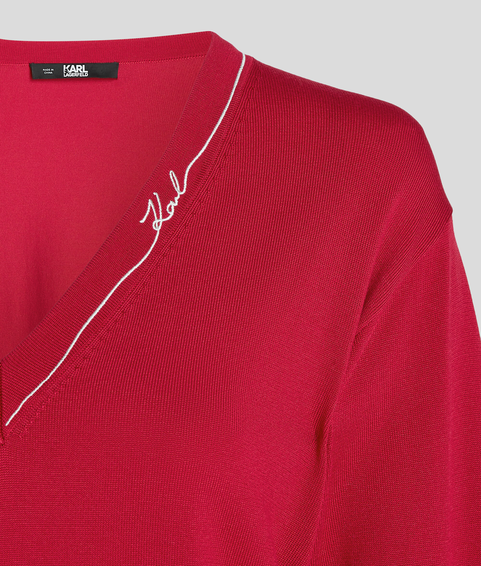 (image for) Refreshing KARL SIGNATURE V-NECK JUMPER